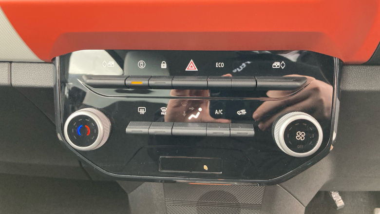 Dacia Spring 27kWh Expression 65 48kW 5dr Auto Electric Hatchback